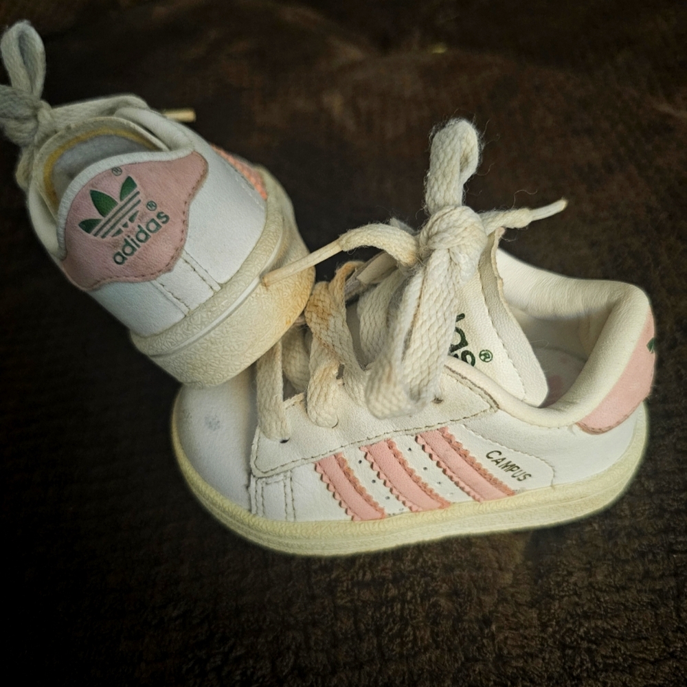 Baby shoes
